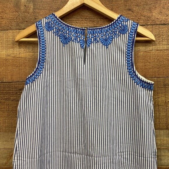 Vineyard Vines Cisco Embroidered Shift Dress 00 - Picture 7 of 8